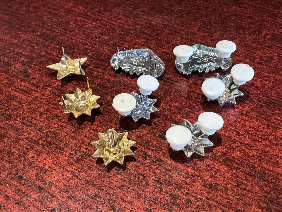 SANDF RANKS SOLD TOGETHER