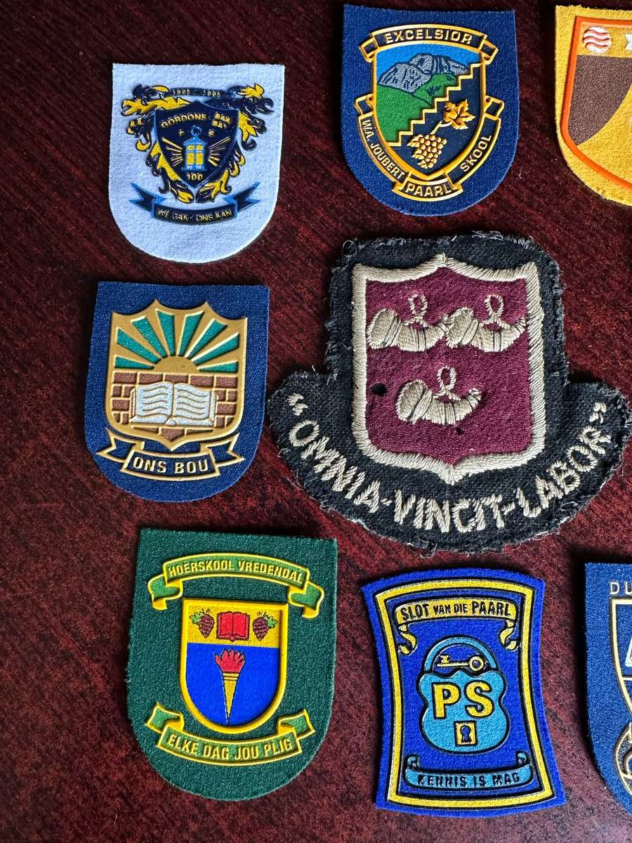 MIXED SCHOOL BADGE LOT