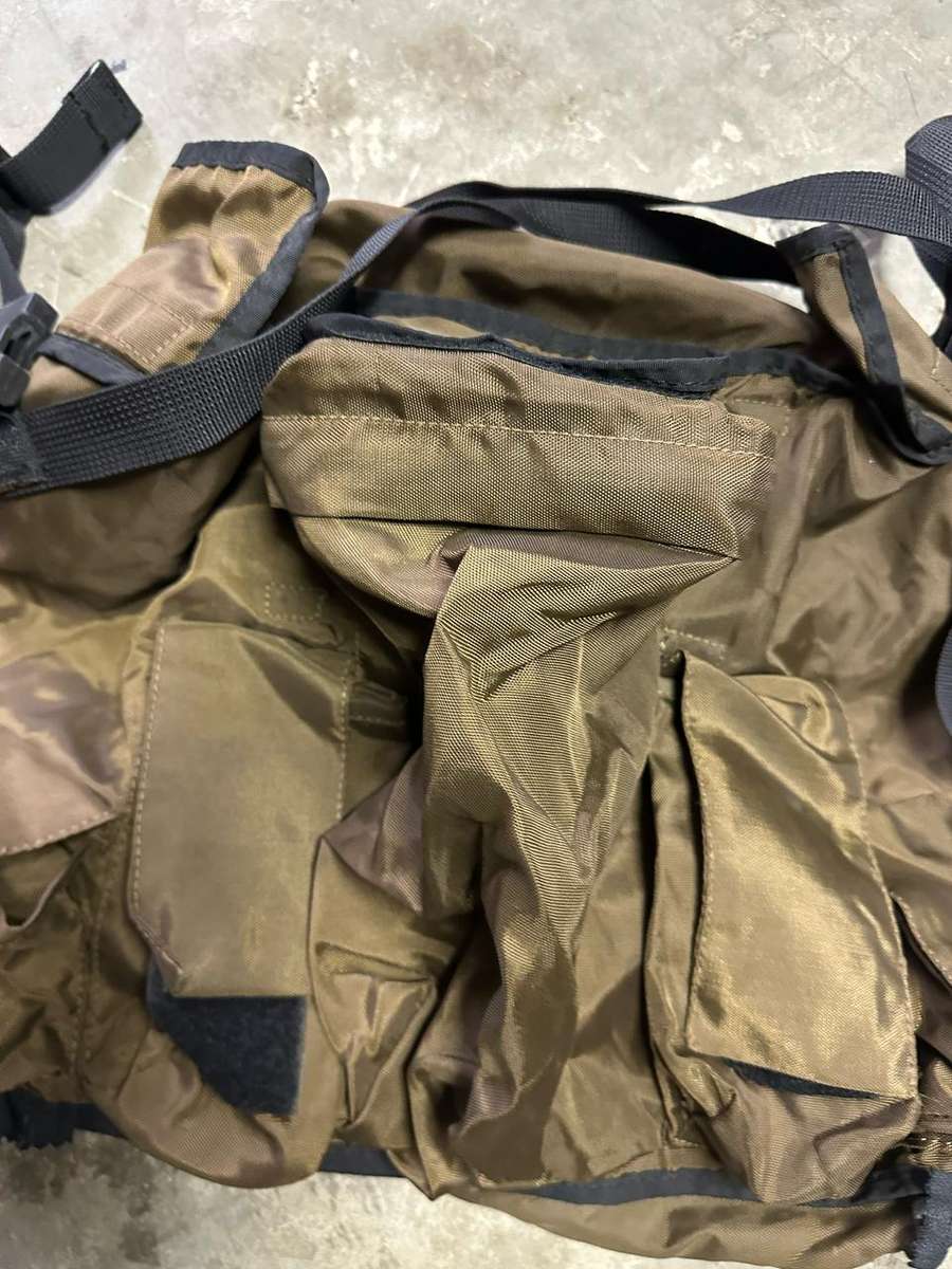 SMALL GET AWAY, LIGHT WEIGHT PATTERN 83 BACK PACK