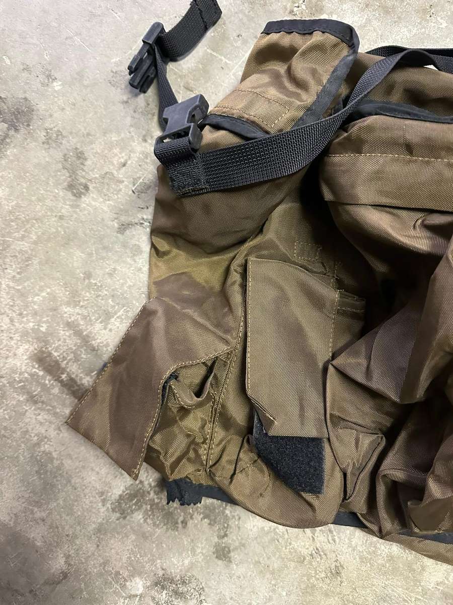 SMALL GET AWAY, LIGHT WEIGHT PATTERN 83 BACK PACK