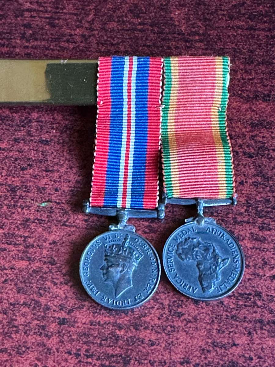 WW2 MINIATURE MEDALS WAR MEDAL AND AFRICA SERVICE MEDAL-AUTHENTIC PERIOD MEDALS