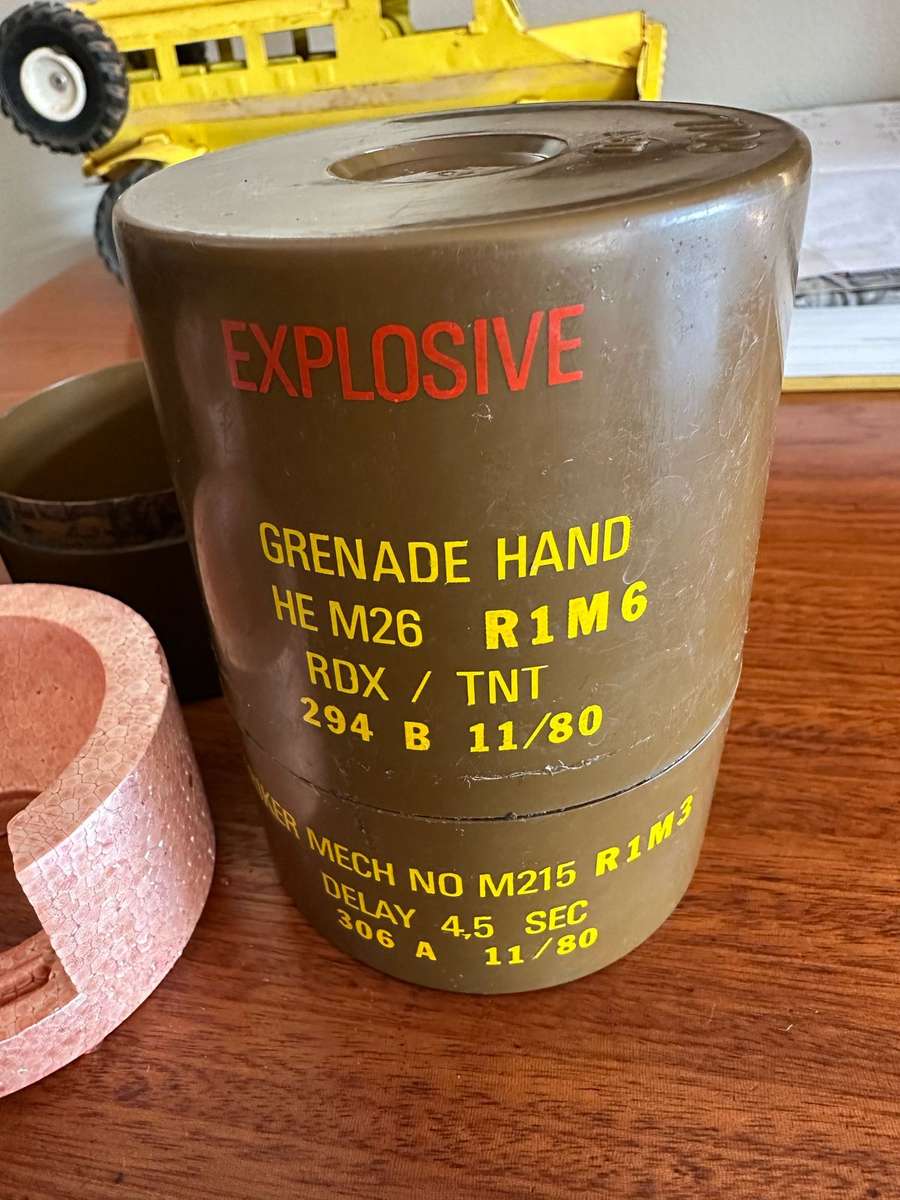 PLASTIC CANNISTER FOR THE M26 HAND GRENADE-COMPLETE WITH POLYSTYRENE INSERTS-IN VERY GOOD CONDITION-