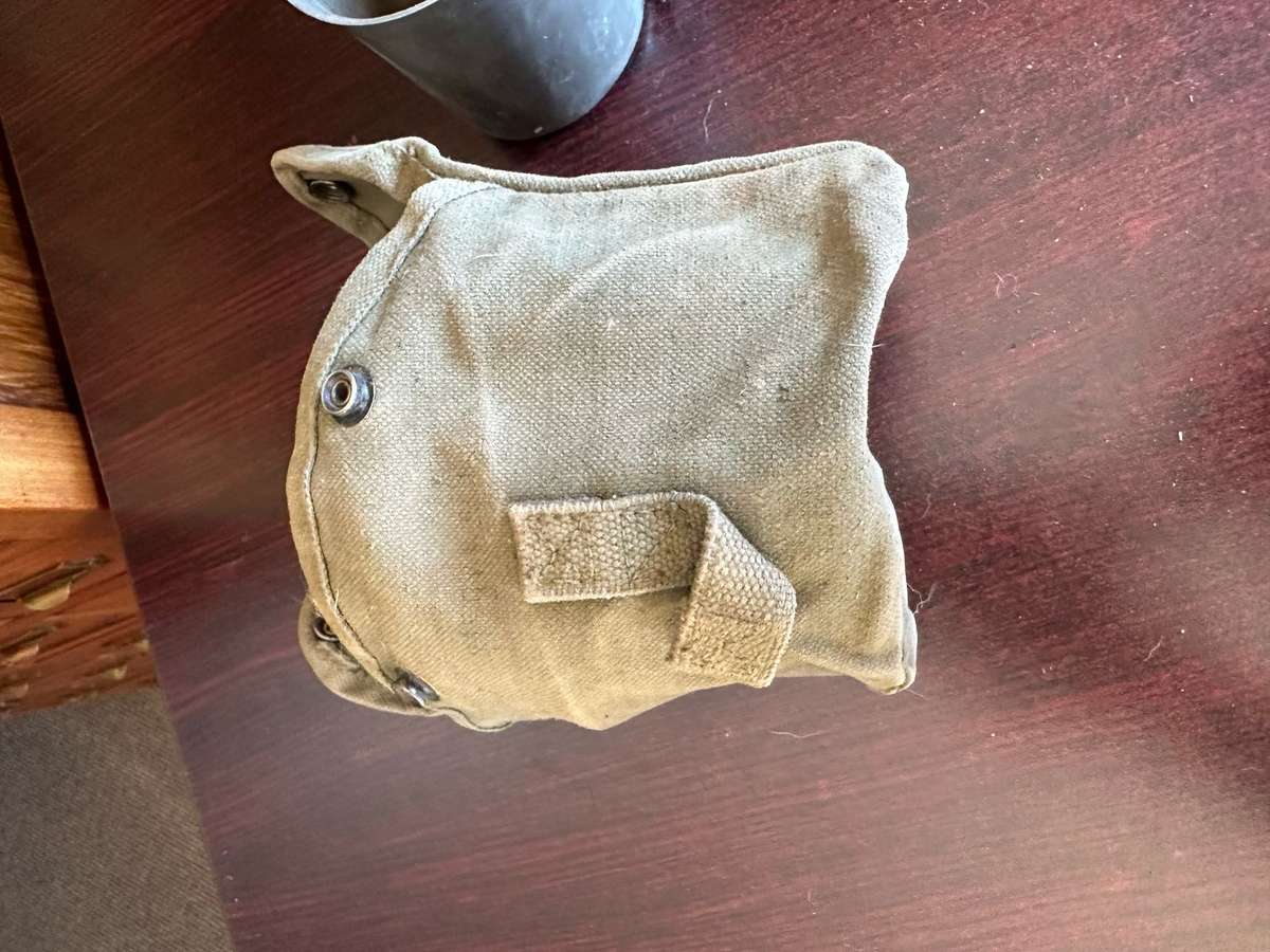 SADF PERIOD WATER BOTTLE WITH FIRE BUCKET AND POUCH-NO LID