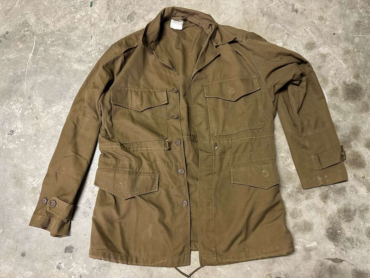 SADF PERIOD,NUTRIA BUSH JACKET-SIZE MEDIUM-MEASURES 58CM ARMPIT TO ARMPIT-LABELLED AND DATED 1978-US