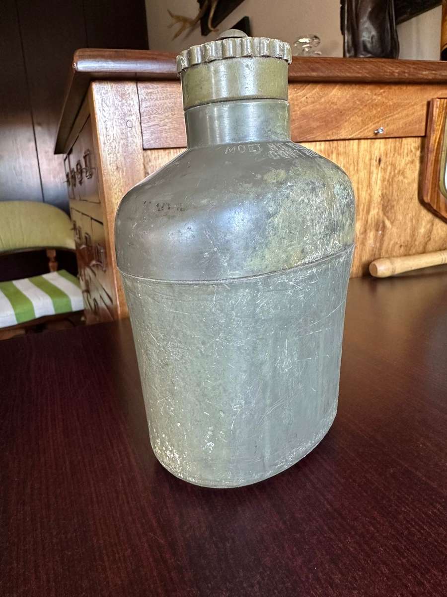 Pattern 62, Rhodesian water bottle