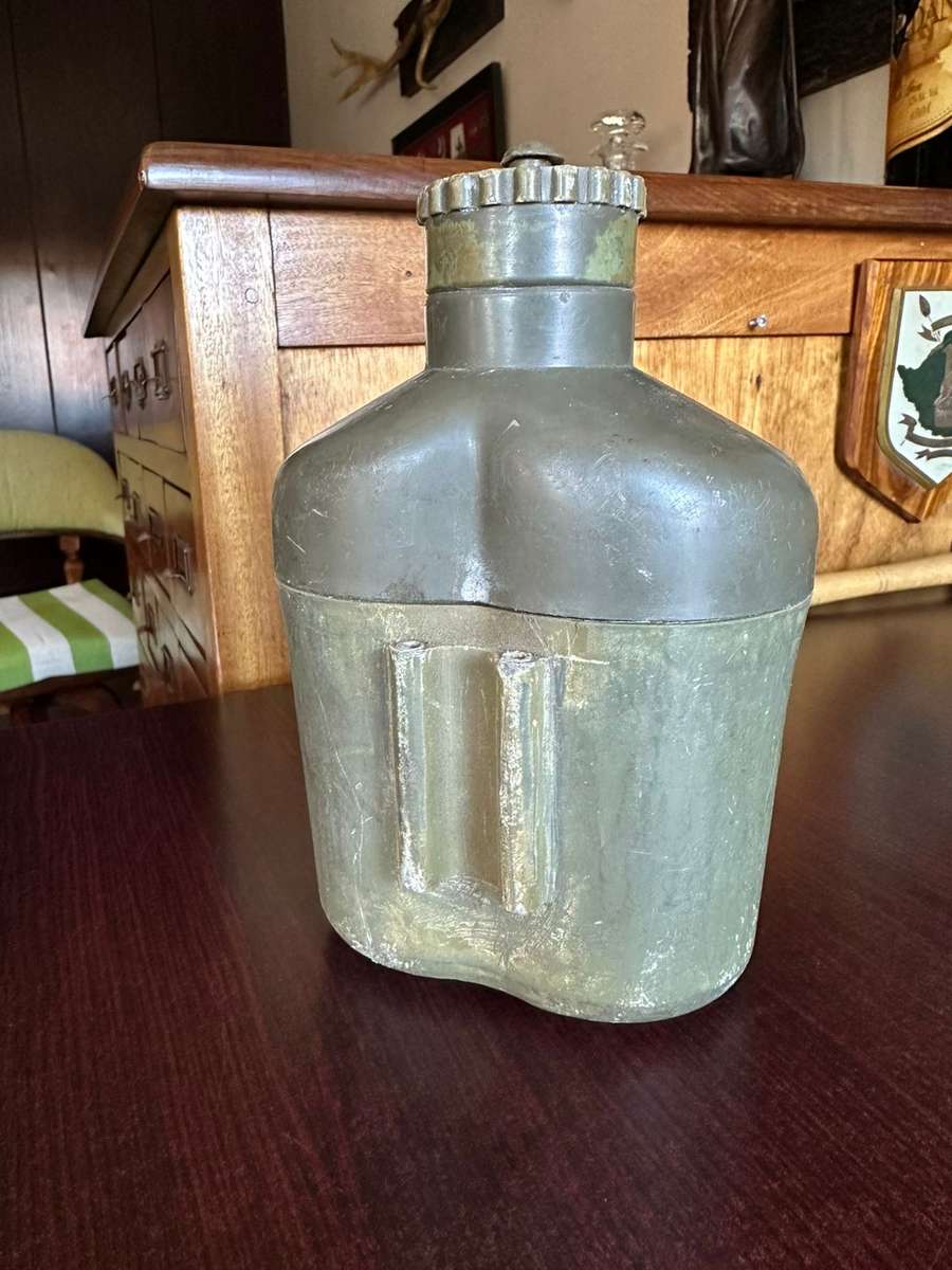 Pattern 62, Rhodesian water bottle