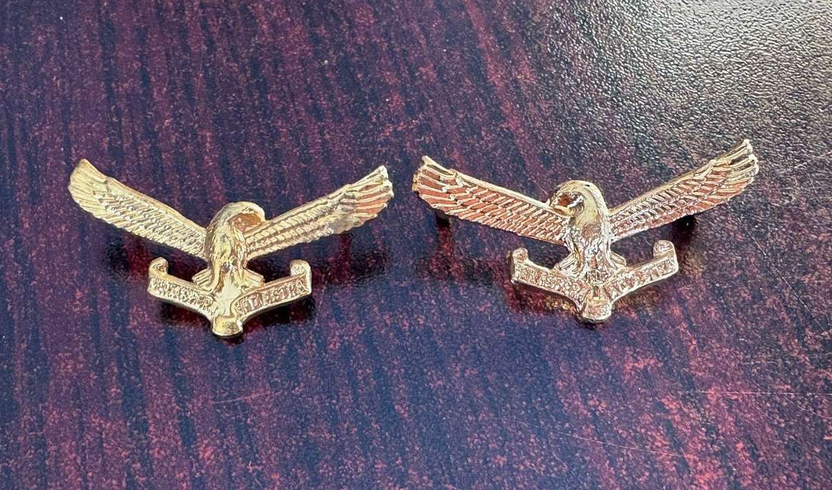 SAAF gilding metal collar badge pair. Worn post 1959. Lugs + pins intact.