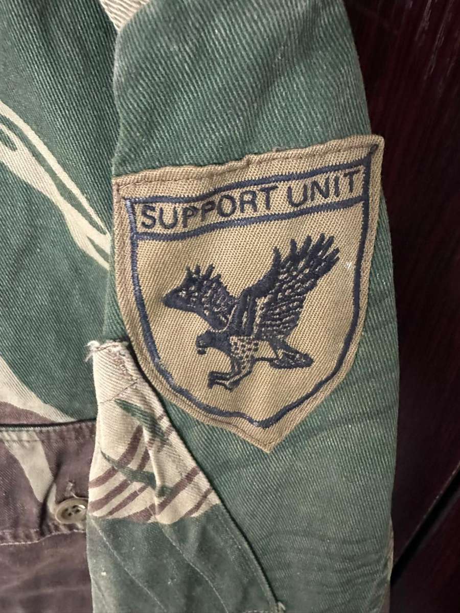 Rhodesian camo jacket,size large,measures 57 cm armpit to armpit. Comes with removable wool liner. R