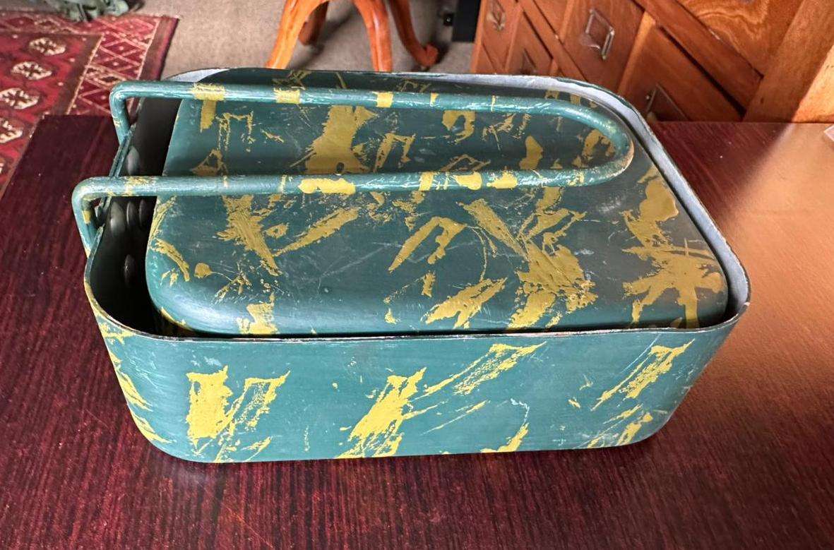 Rhodesian used and painted Dixi. From a former member.