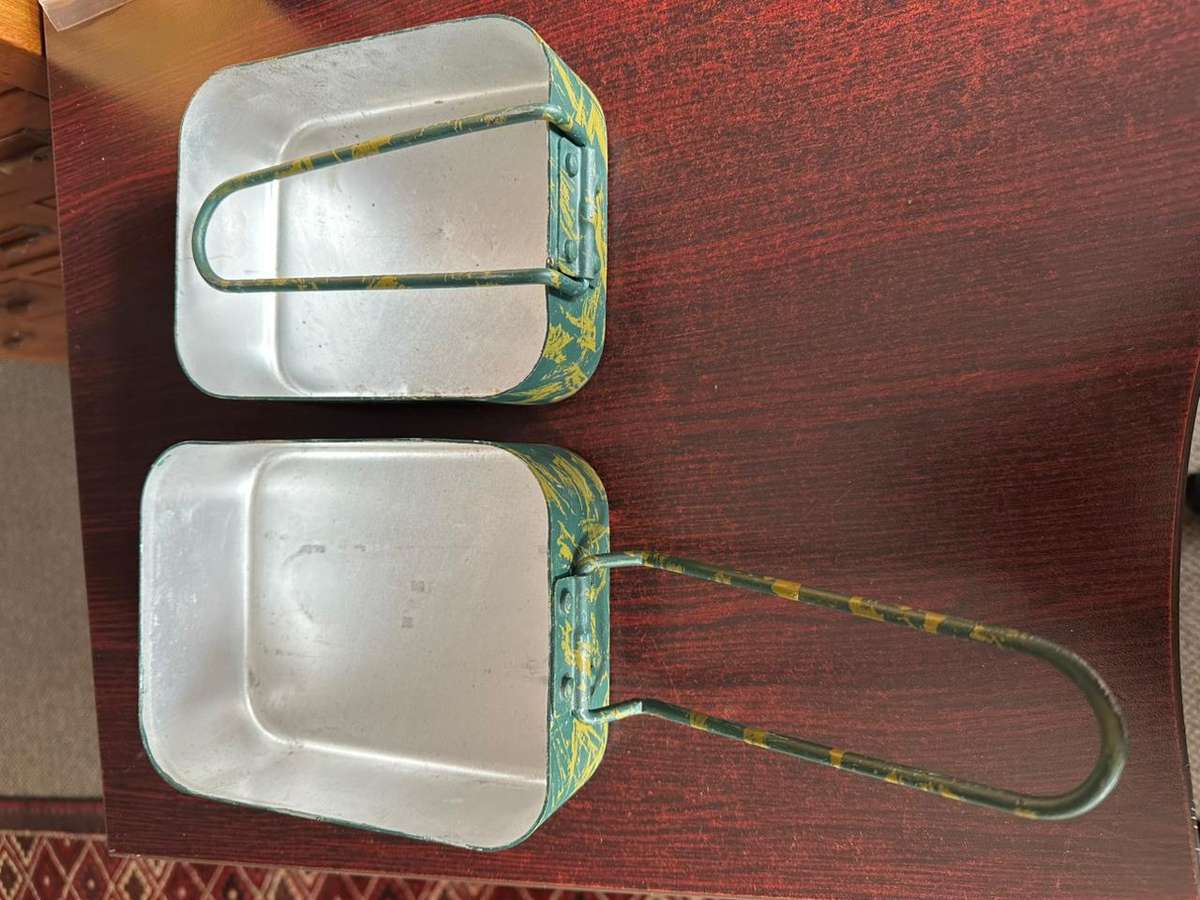 Rhodesian used and painted Dixi. From a former member.