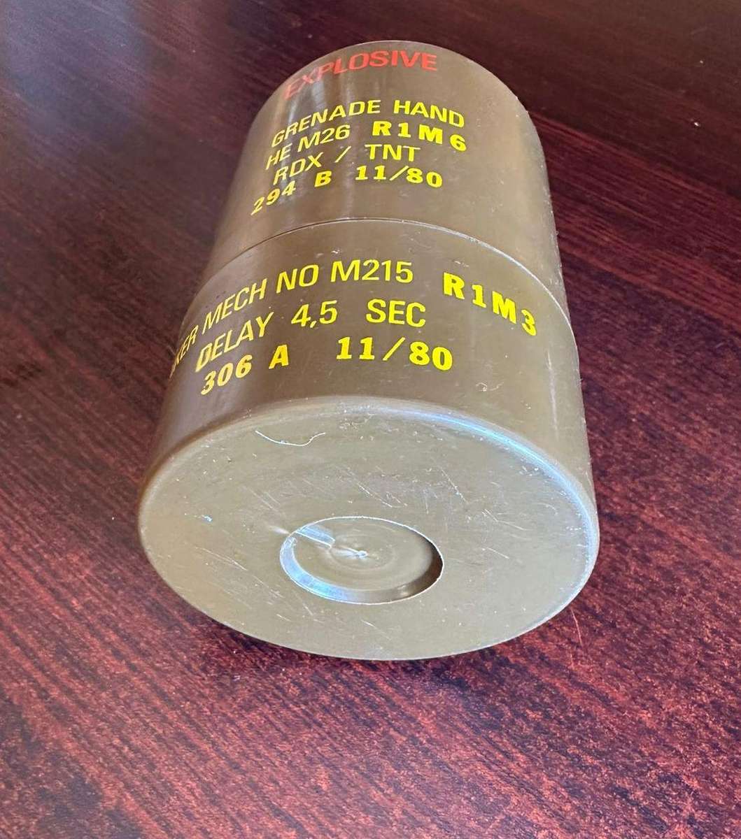 Plastic cannister for the M26 hand grenade, complete with polystyrene inserts. In very good conditio