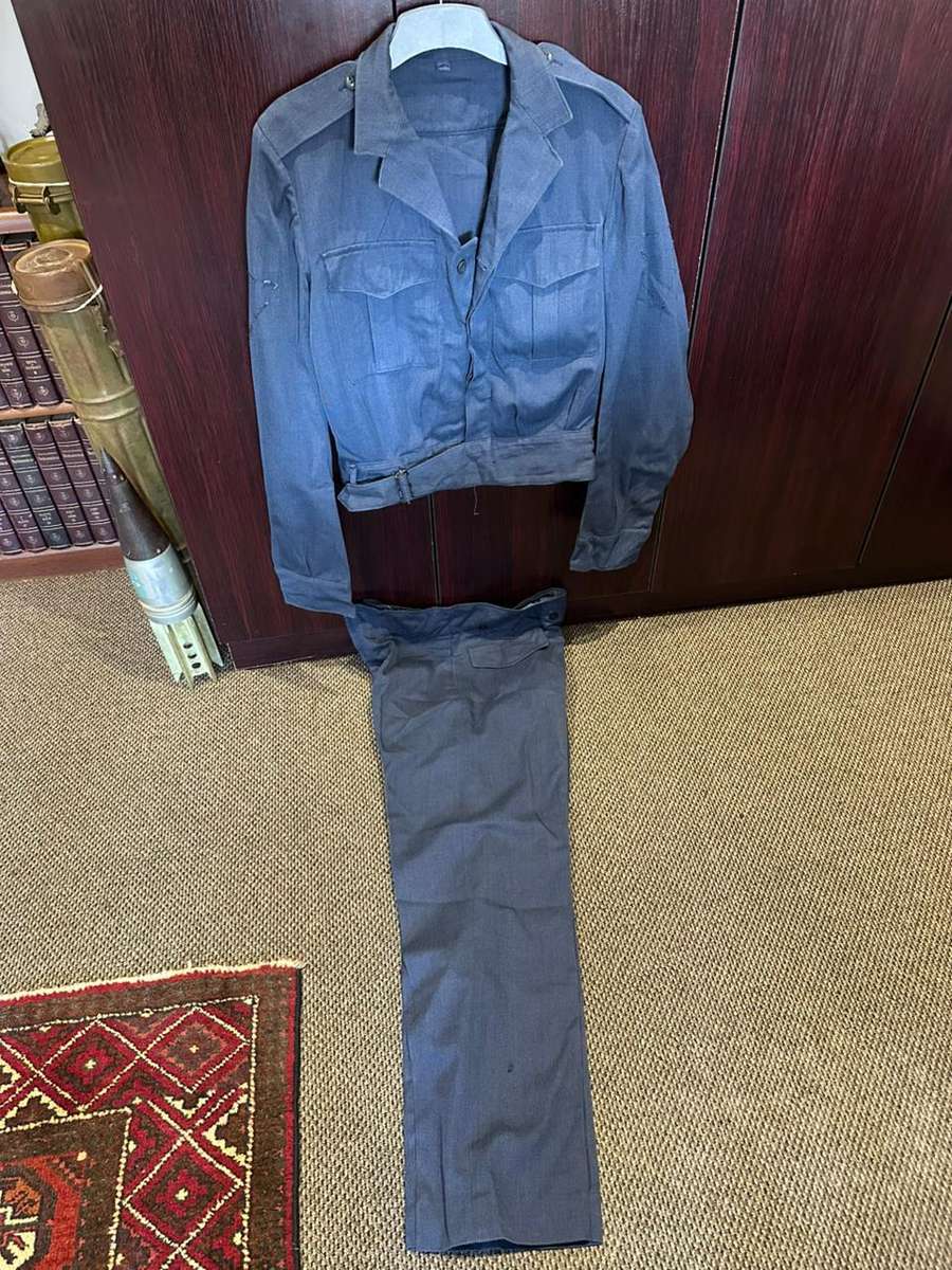 SA Airforce bunny jacket and trousers. The bunny jacket a size medium, measures 53 cm armpit to armp