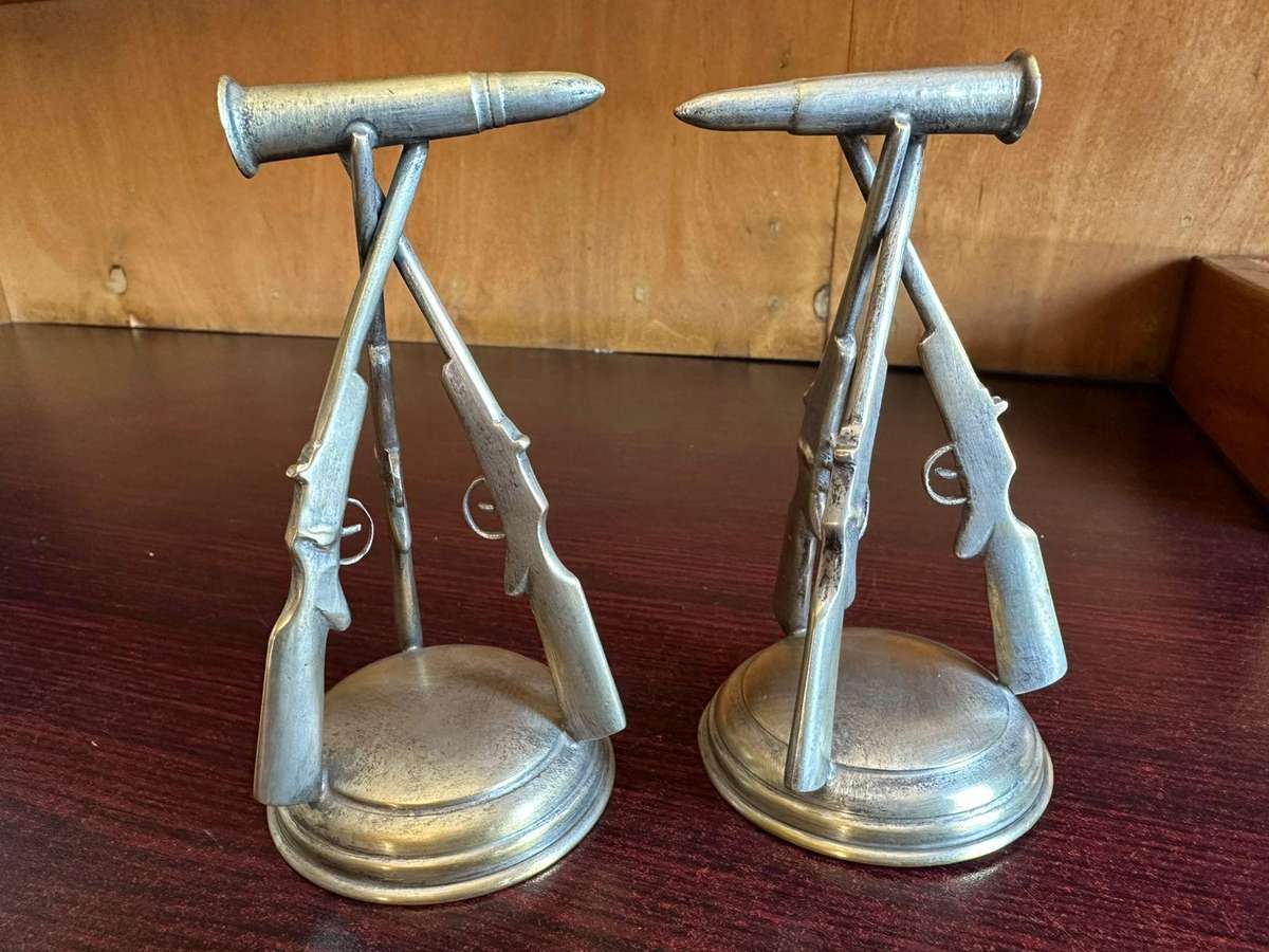 Boer War set of .303 shooting awards. Height 12cm. Diameter at the base 6,8 cm