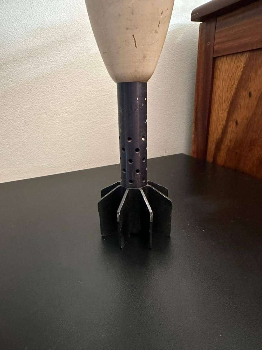 Very large 81mm. mortar. Alluminating bomb deactivated. Height 56 cm.