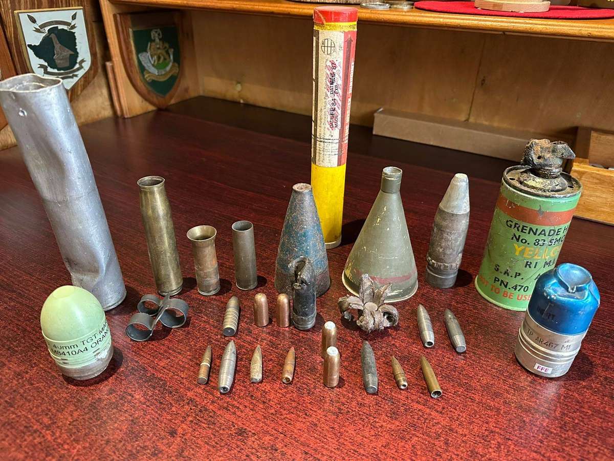 Mixed ordnance. Sold together. FFE. Inert 28 piecess in total.