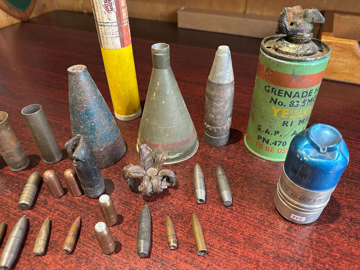 Mixed ordnance. Sold together. FFE. Inert 28 piecess in total.