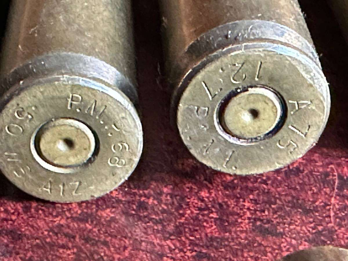 Border war period 12,7 R1.M1 machine gun belt pieces. Sold together.