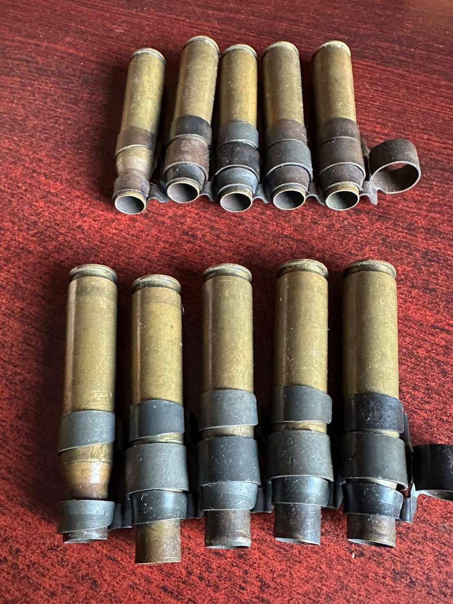 Border war period 12,7 R1.M1 machine gun belt pieces. Sold together.