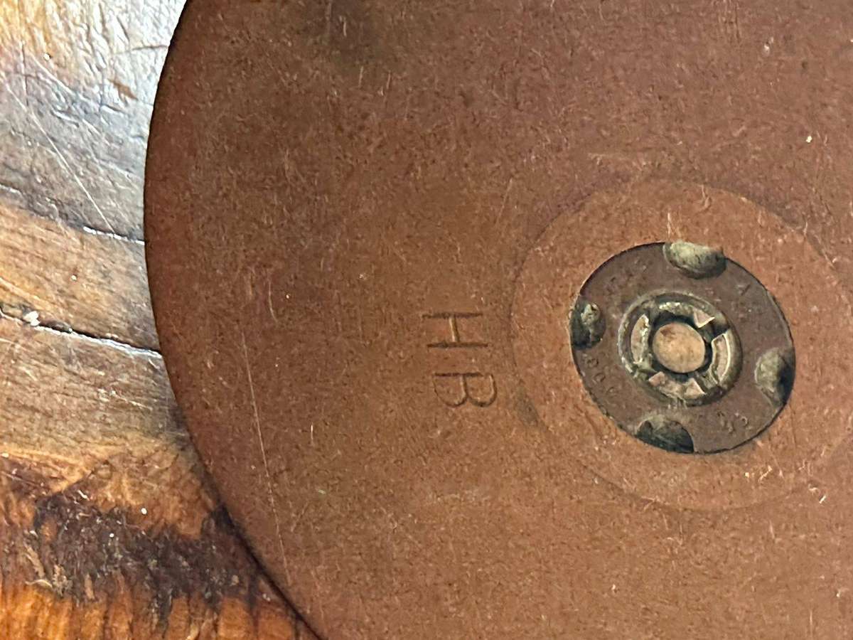 Border war period 76/62mm. artillery case, dated 1993. Overall length 63,5cm. Diameter top 80mm. Bot