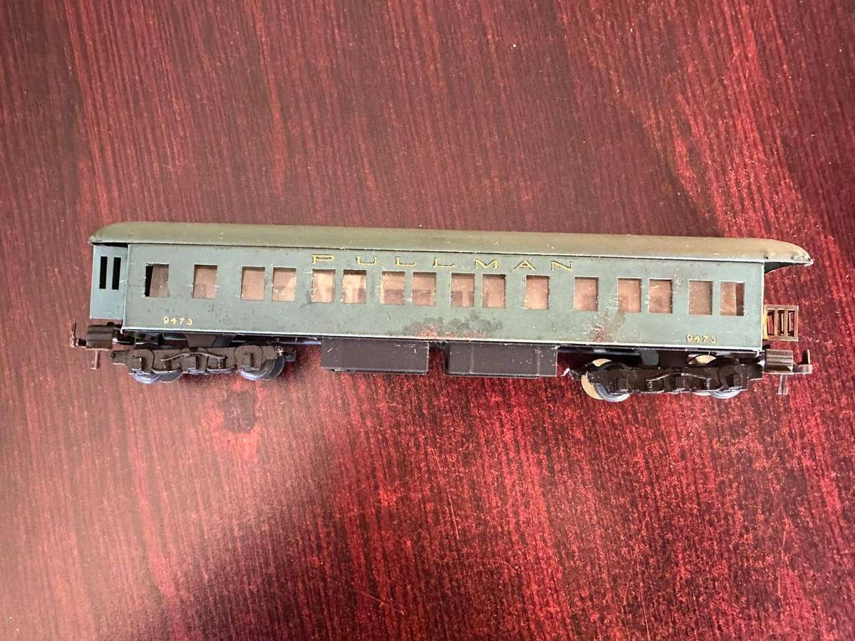 HO scale Pullman passenger car. Boxed. Total length 235mm.