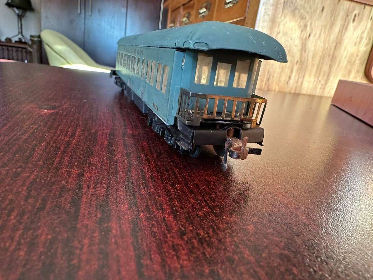 HO scale Pullman passenger car. Boxed. Total length 235mm.