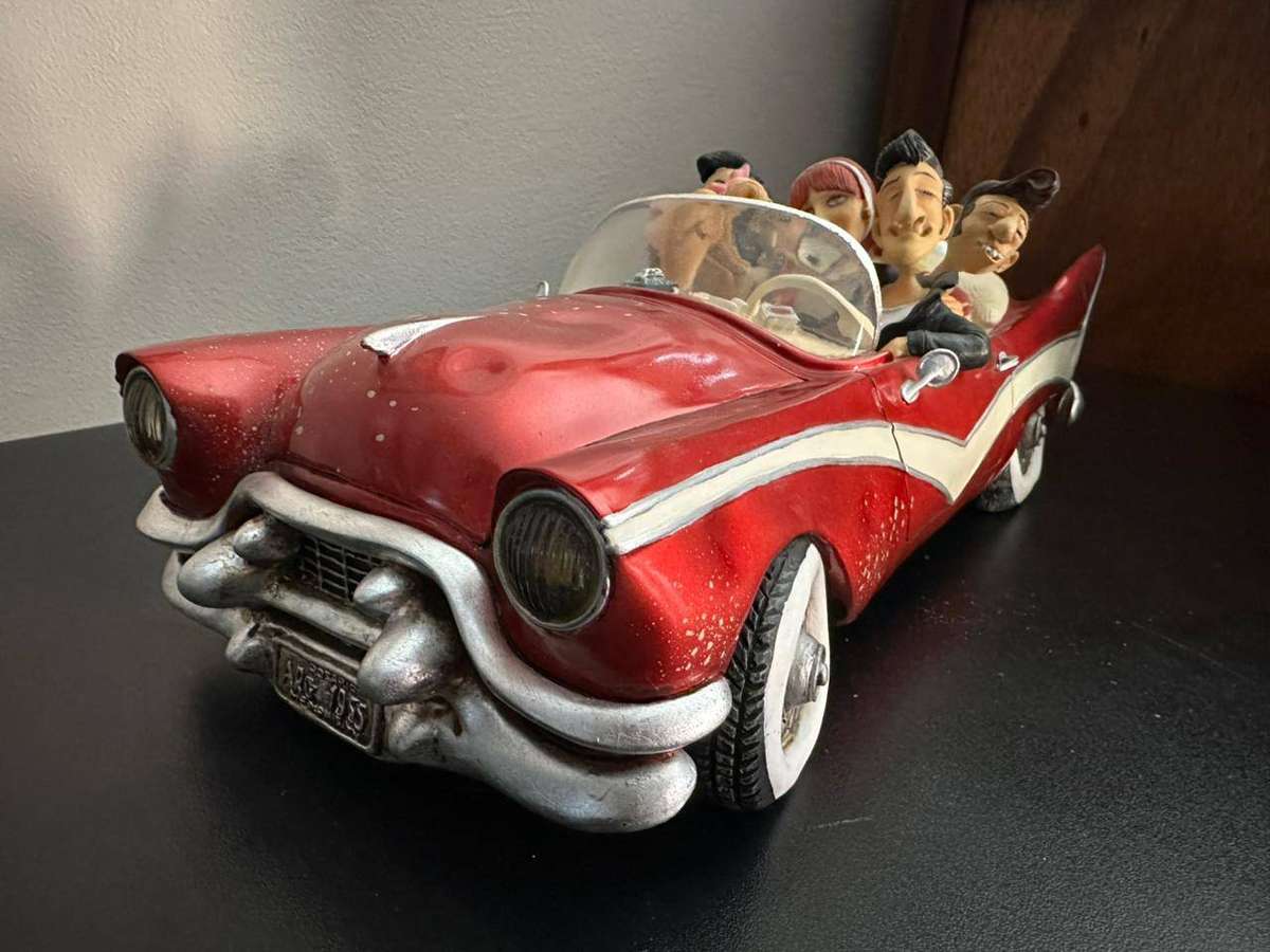 French, Guillermo Forchino item no 02228 limited edition. Impressed with G. Forchino and dated 2006.