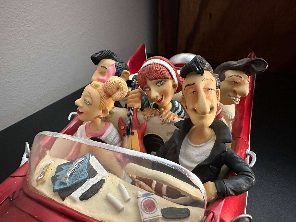 French, Guillermo Forchino item no 02228 limited edition. Impressed with G. Forchino and dated 2006.