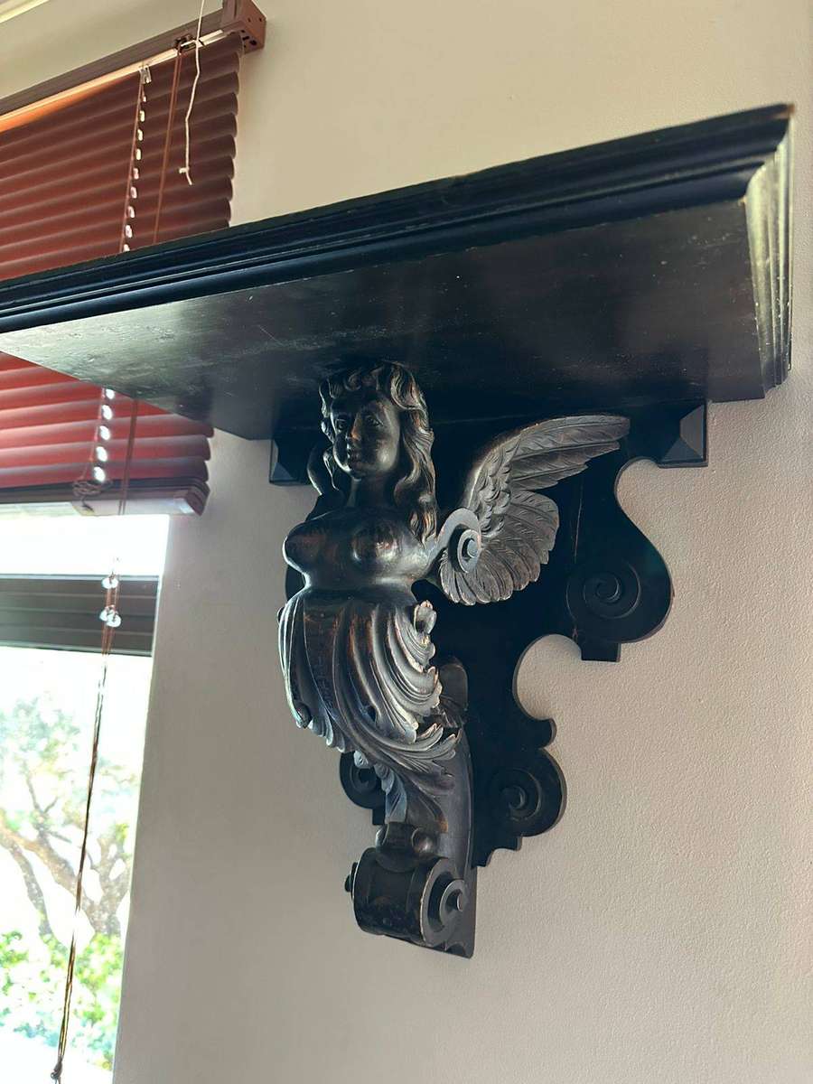 Antique wall mounted shelve. Circa 1800's. Square top measures 45,5x28,5cm. Top to bottom 40 cm.