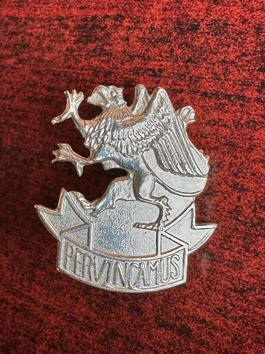 3 SA Infantry Training unit cap badge. Chrome variation approved 1986.