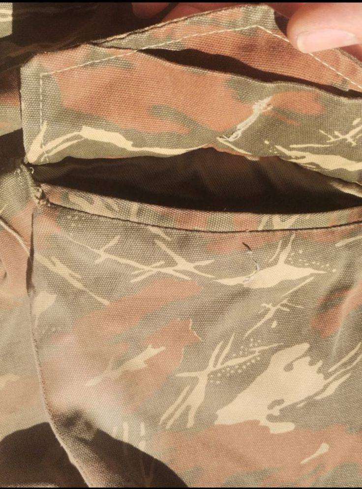 Koevoet camo trousers. Pants marked 2. Size 32 with pipe length 77cm ( crotch to end of pipe) Some b
