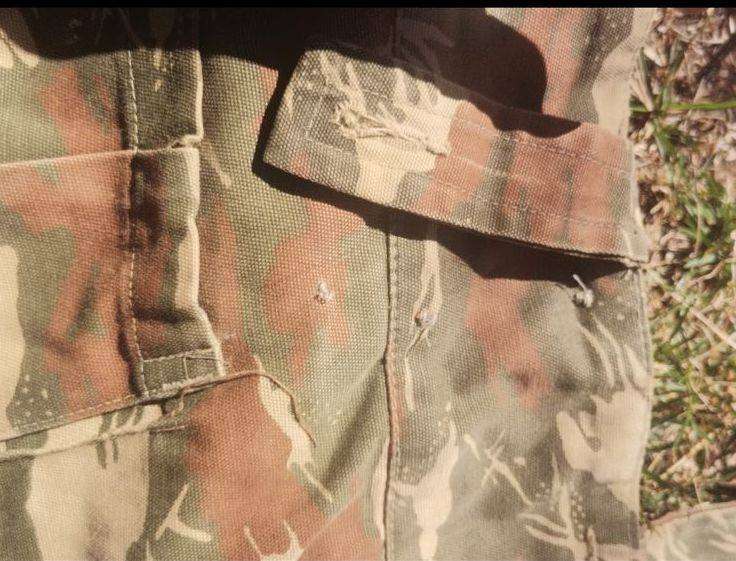 Koevoet camo trousers. Pants marked 2. Size 32 with pipe length 77cm ( crotch to end of pipe) Some b