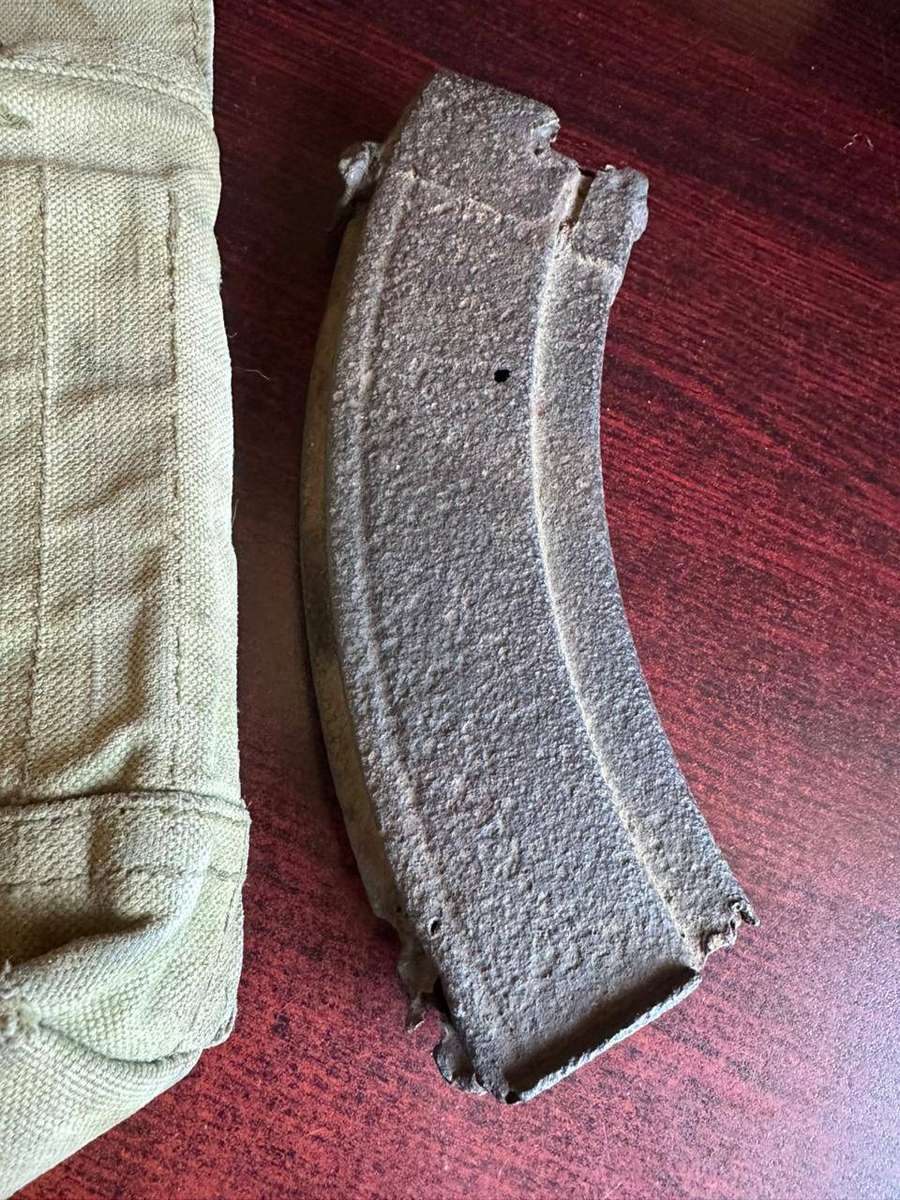 Bulgarian rifle magazine pouch with one pick up magazine. Border war.