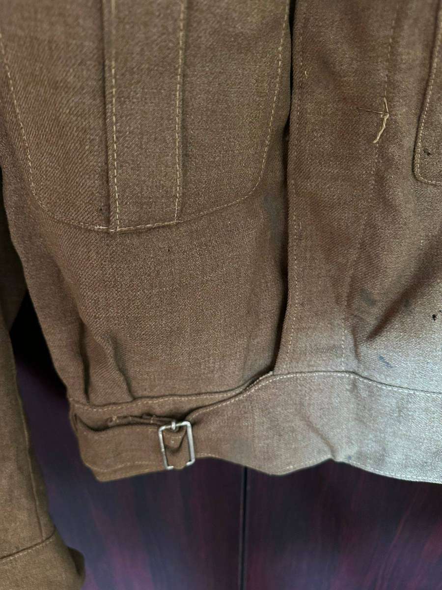 WW2 Battle dress and pants. Labelled. Please look at pictures for size. Waist on pants 33cm. Pipe le