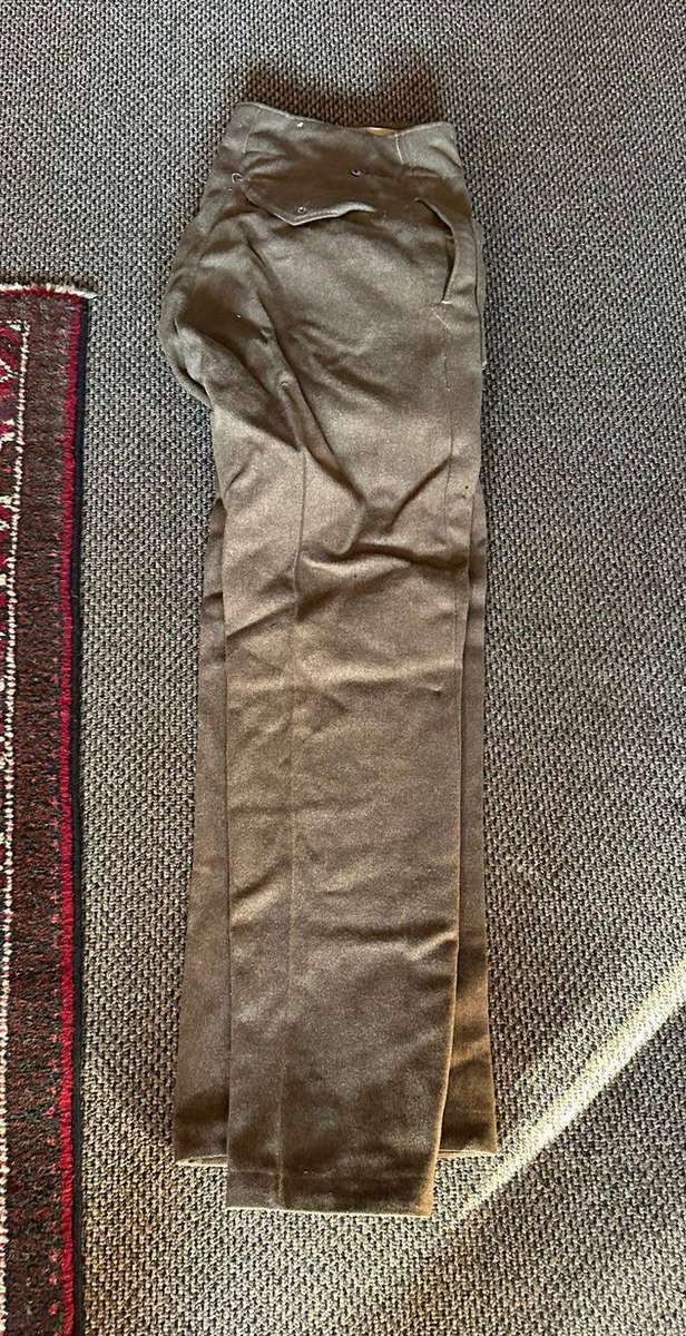 WW2 Battle dress and pants. Labelled. Please look at pictures for size. Waist on pants 33cm. Pipe le