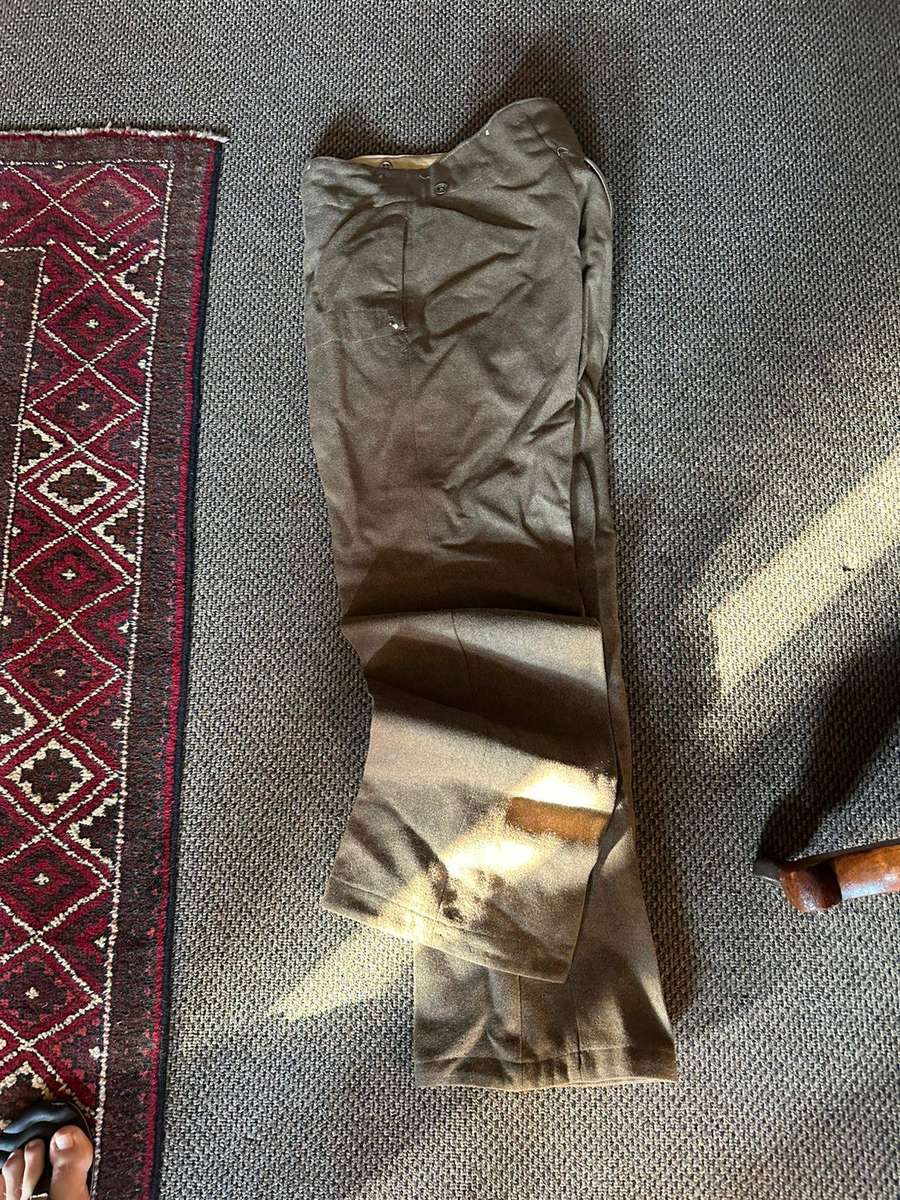 WW2 Battle dress and pants. Labelled. Please look at pictures for size. Waist on pants 33cm. Pipe le