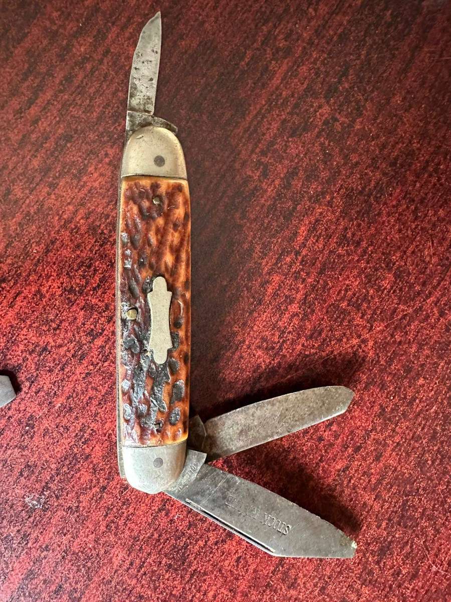 Combination of 2 knives. Sold together. Please look at pictures for more info. Total length 18,5 and