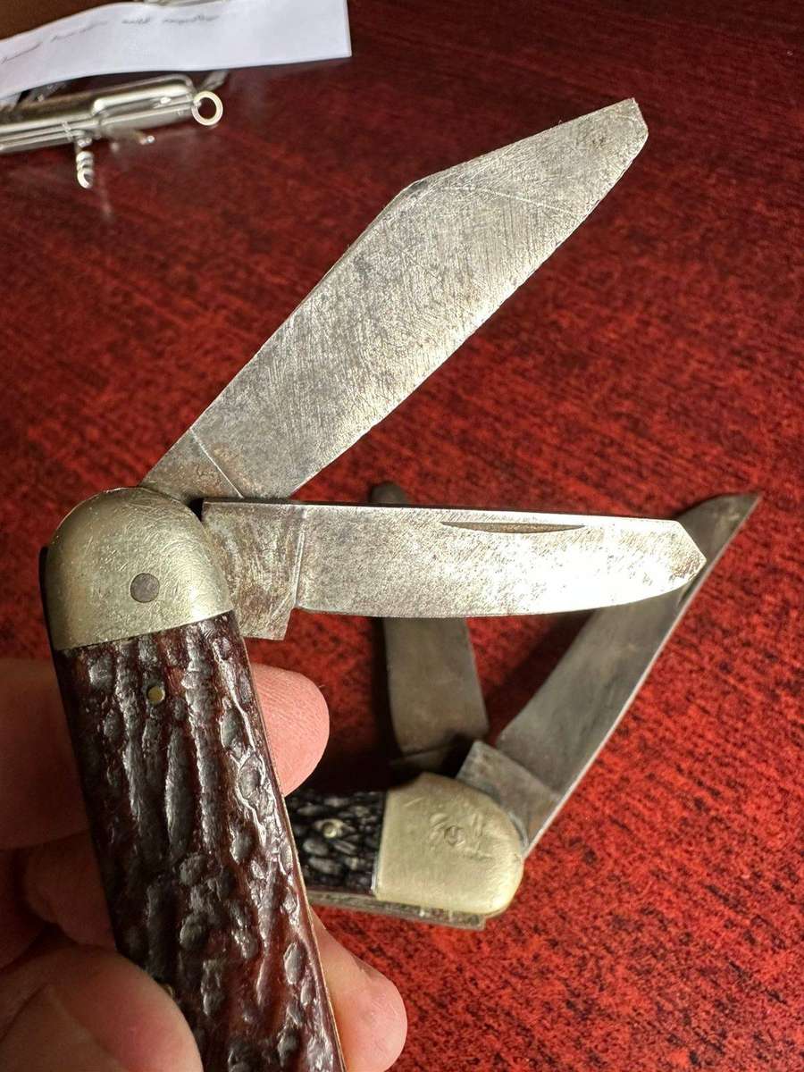 Combination of 2 knives. Sold together. Please look at pictures for more info. Total length 18,5 and