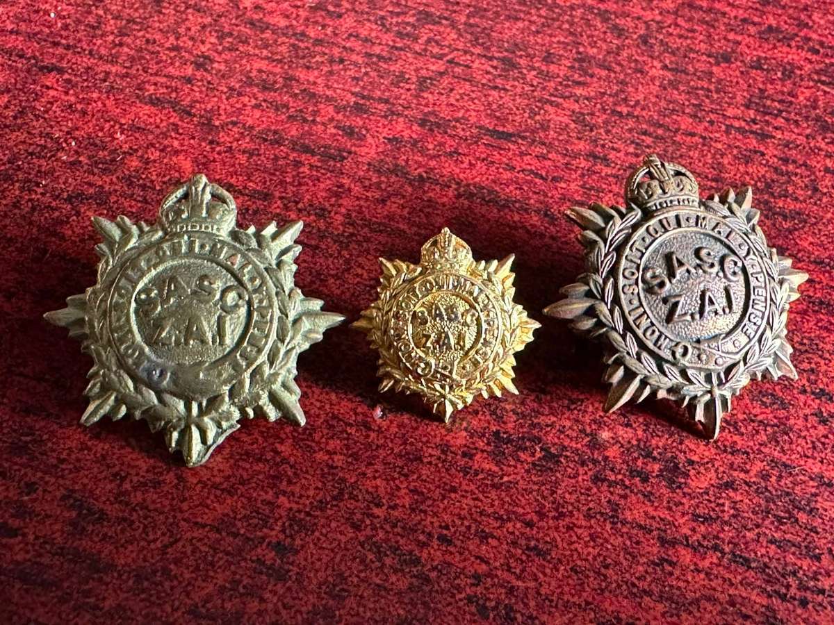 SA Service corps Z-type collars. Worn 1923-1926. Lugs complete.