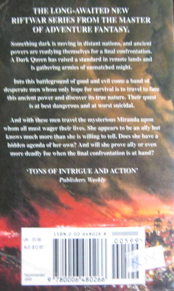 Shadow of a Dark Queen. Volume 1 of the Serpentwar Saga Raymond E Feist