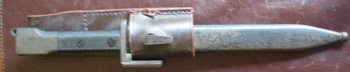 SAP FN | FAL Bayonet with Steel Scabbard & Leather Frog