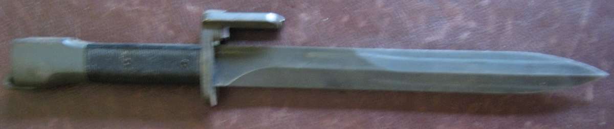 SAP FN | FAL Bayonet with Steel Scabbard & Leather Frog