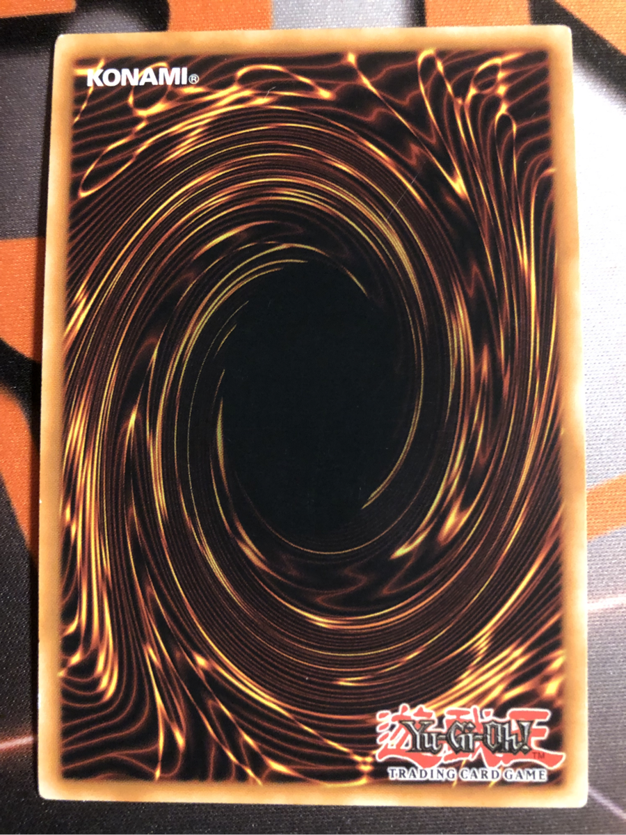 Dark Magician YGLD-ENC09 Yugioh trading card
