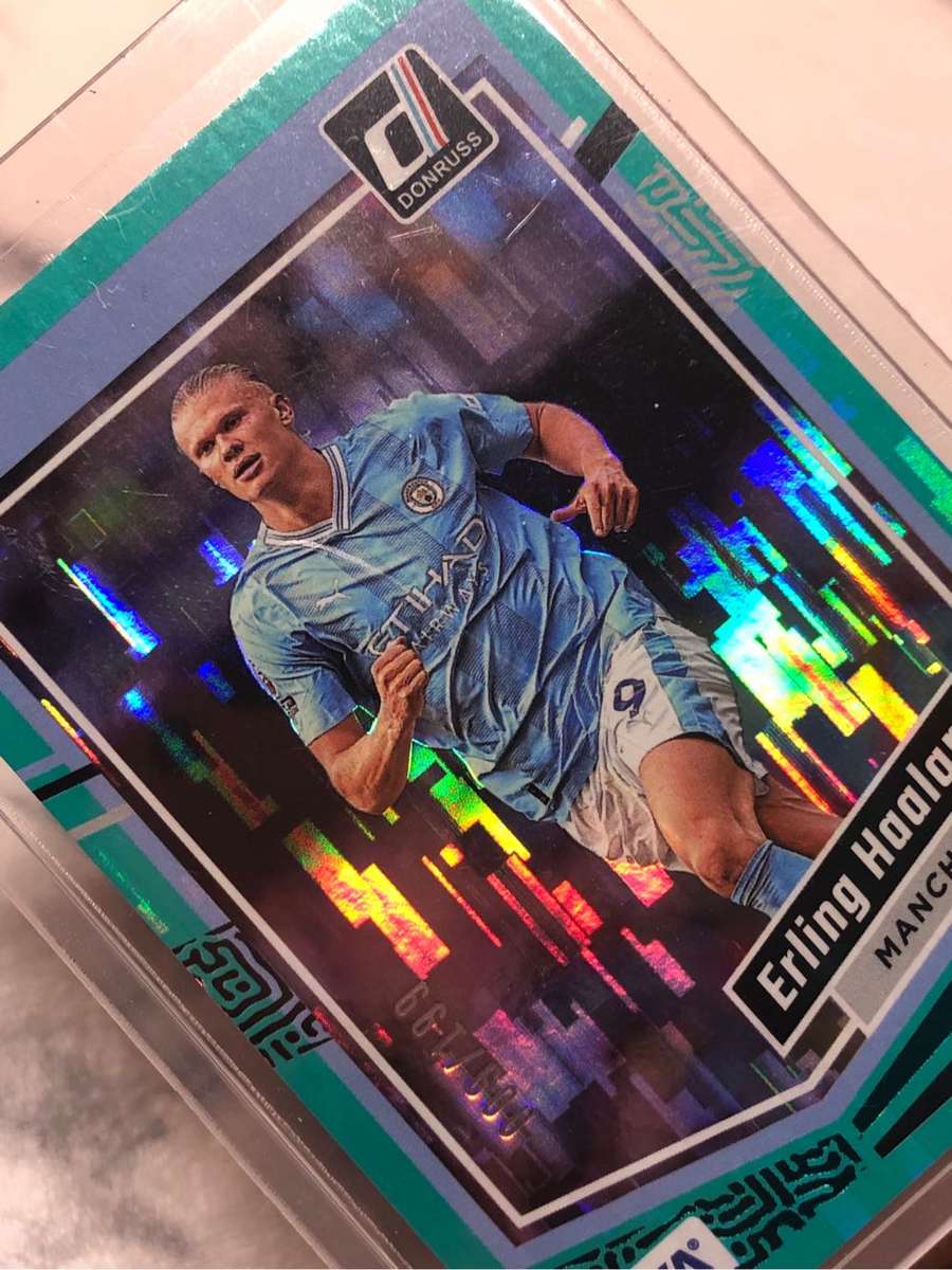 Erling Haaland NUMBERED 9 out of 199 Topps 2023-24 Soccer trading card 