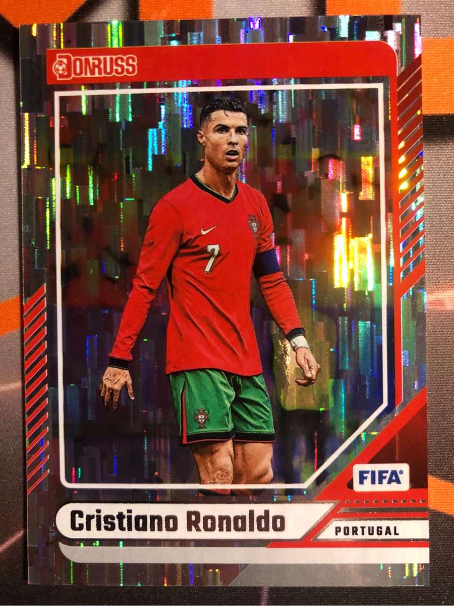 Cristiano Ronaldo CUBIC Parallel Donruss NEW Premium 2024-2025 Soccer trading card