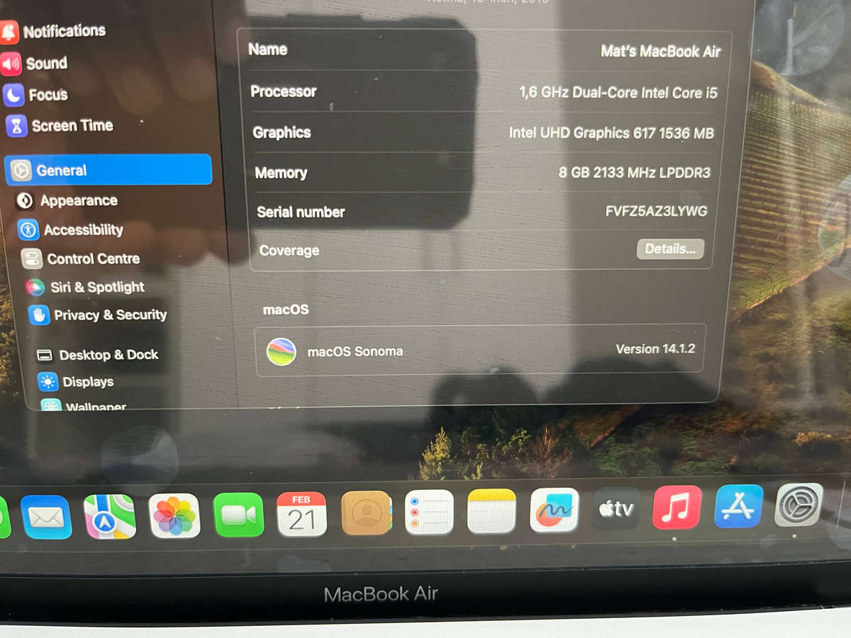 Macbook Air 2019 A1932 Intel Core i5, 8GB RAM, and 128GB SSD