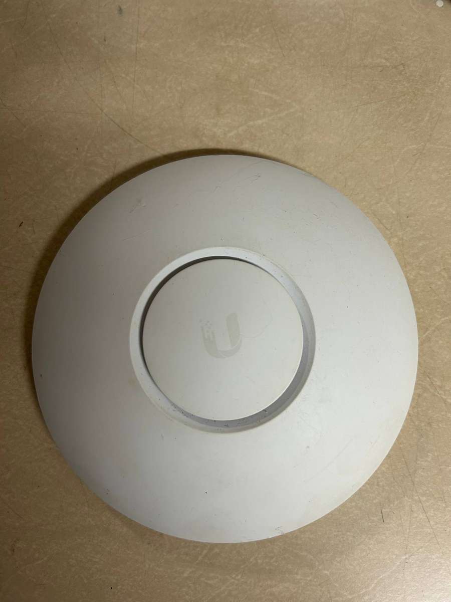 Access Point - Ubiquiti UniFi AP AC Lite (UAP-AC-LITE): High-Performance Dual-Band Wireless AP