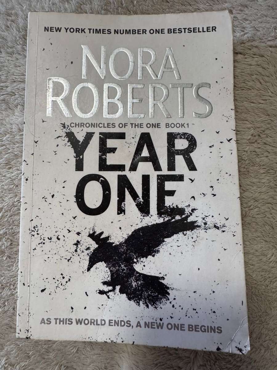 Nora Roberts books 13 titles as per pics All in good condition per book. Each