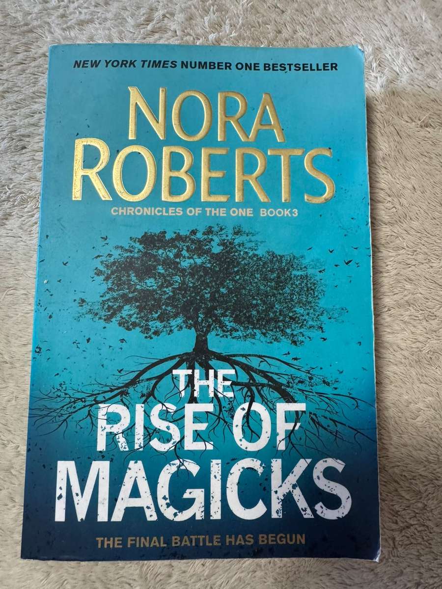 Nora Roberts books 13 titles as per pics All in good condition per book. Each