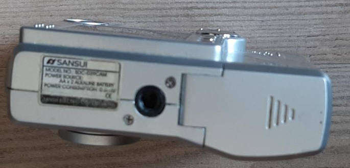 Sansui DSC-039CAM 5.0MP Digital Pocket Camera Vintage Retro Y2K Tech