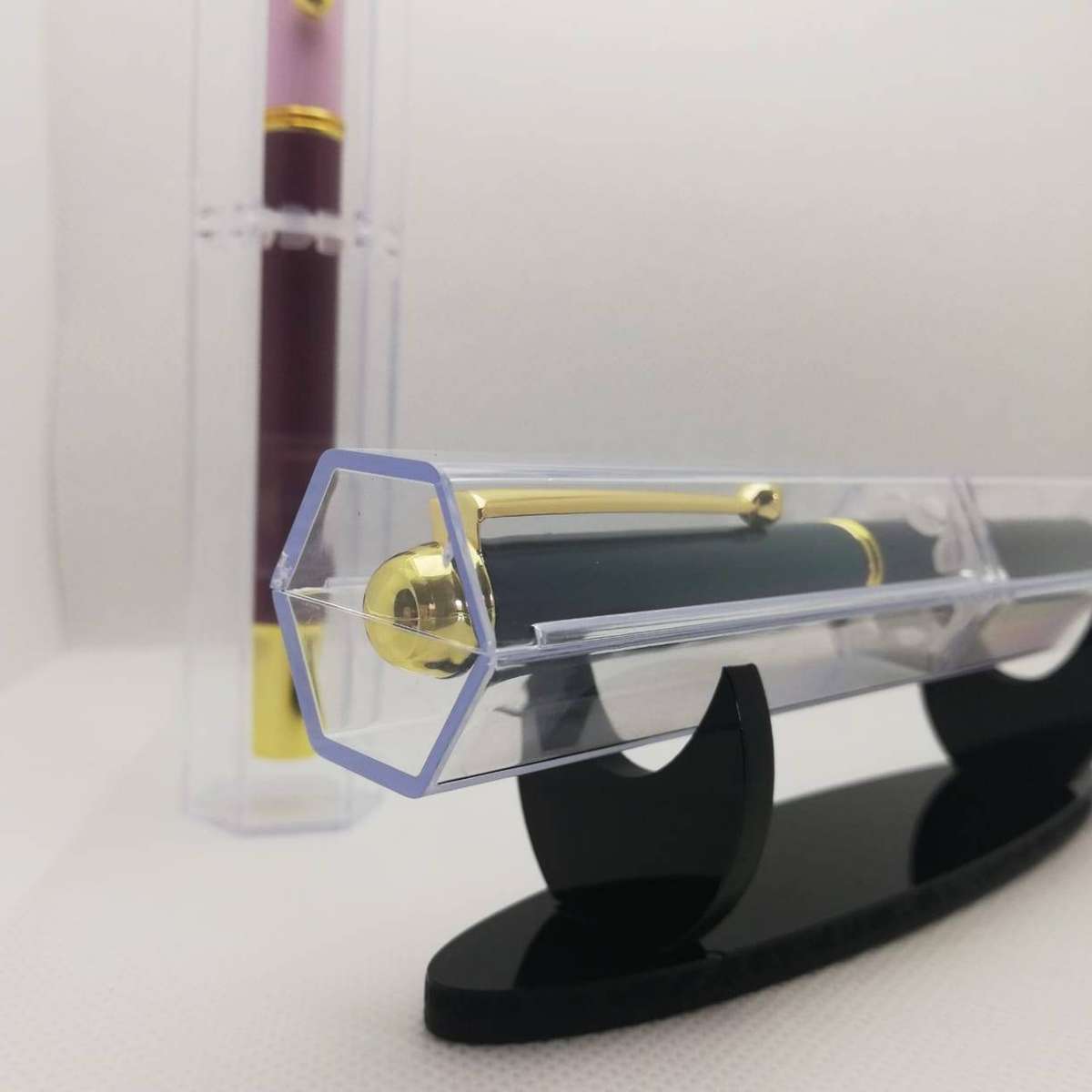 Metal Fountain Pen with Acrylic Case + 10 Black Ink Refills - 0.5 mm Fine-Nib, Blue